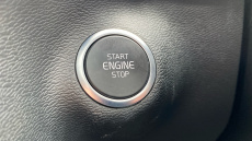 Volvo XC40 2.0 B4P Ultimate Dark 5dr Auto Petrol Estate